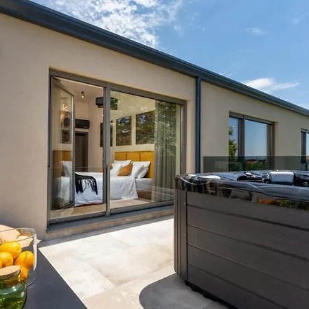 Luxury Lipa Tree Novigrad Istria