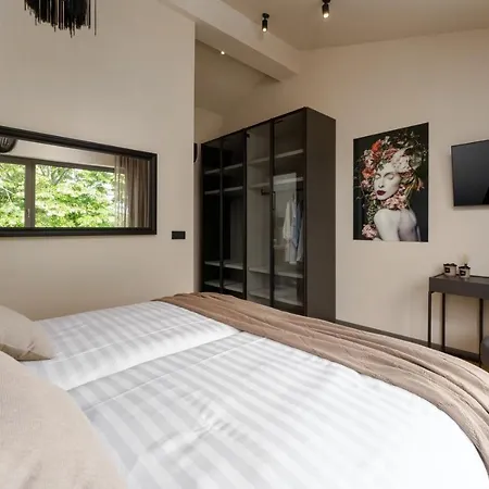 Villa Luxury Lipa Tree *